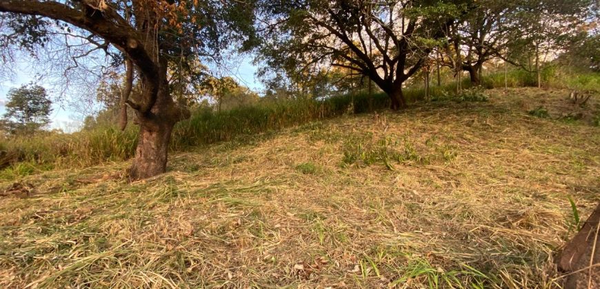 Chácara 1000m2 Azurita